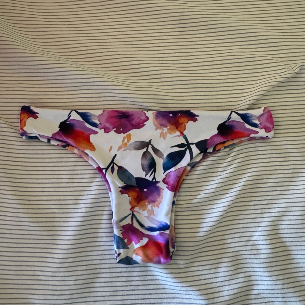 Floral bikini bottom